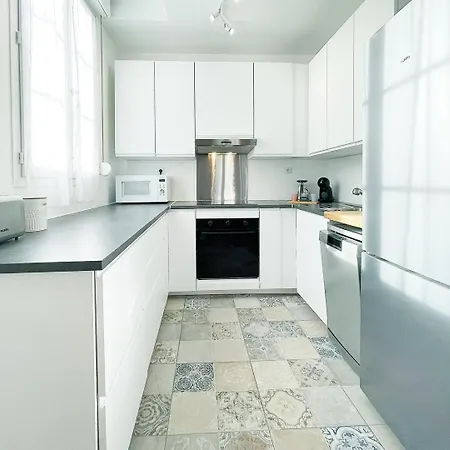 Le - 6 Voyageurs En Hyper Centre-ville Avec Wifi * Reims