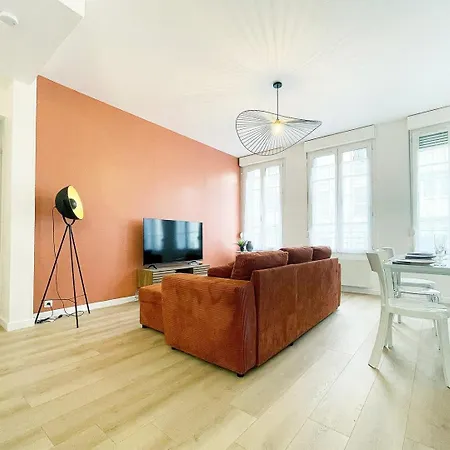 Apartment Le - 6 Voyageurs En Hyper Centre-ville Avec Wifi