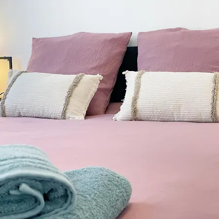 Le - 6 Voyageurs En Hyper Centre-ville Avec Wifi Reims