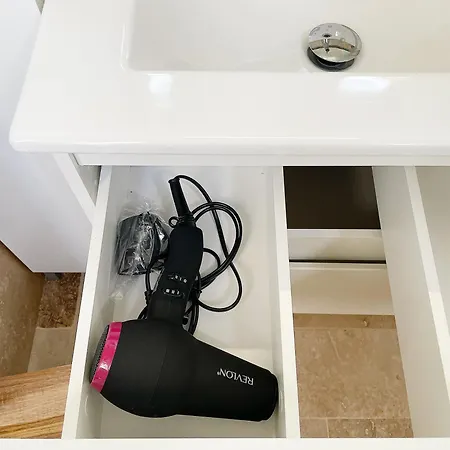 Le - 6 Voyageurs En Hyper Centre-ville Avec Wifi Apartment *