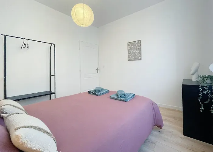 Le - 6 Voyageurs En Hyper Centre-ville Avec Wifi Reims